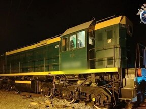 Следователи распутывают причины схода поезда с рельсов в Омской области